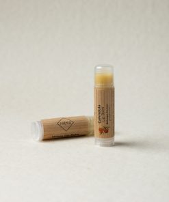 Alternative view of Χριστουγεννιάτικη Μπάλα Δώρου με Lip Balm & Κόκκινο Scrunchie
