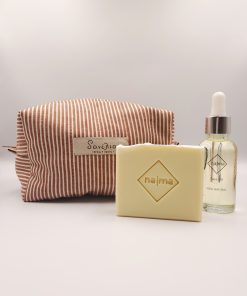 σετ περιποίησης προσώπου σε νεσεσέρ, με έλαιο προσώπου και σαπούνι